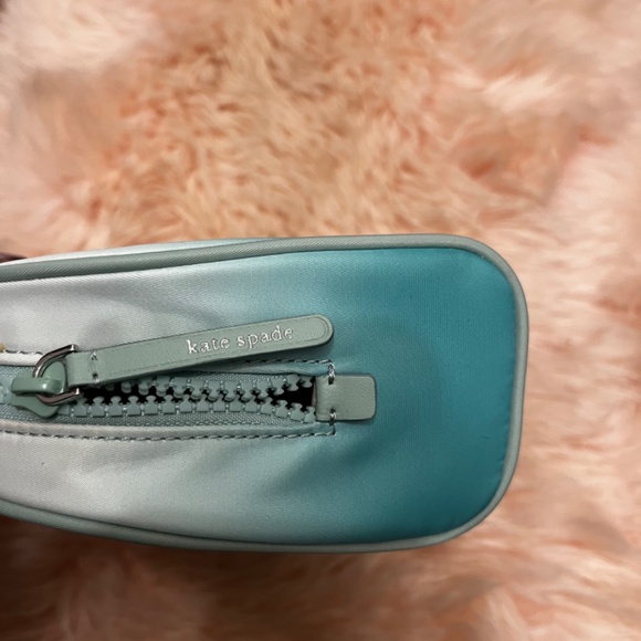 BNWOT Kate Spade Jae Degrade Medium Dome Cosmetic Bag - Picture 2 of 5